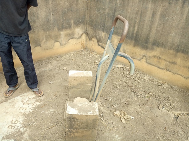 Pompe non-fonctionnel Golikro